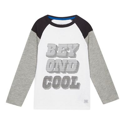 Boys' white 'Beyond Cool' raglan top